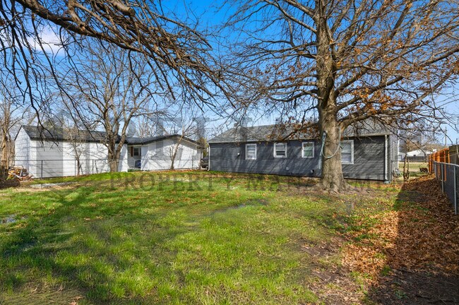 Foto del edificio - 3419 S Glenn Ave