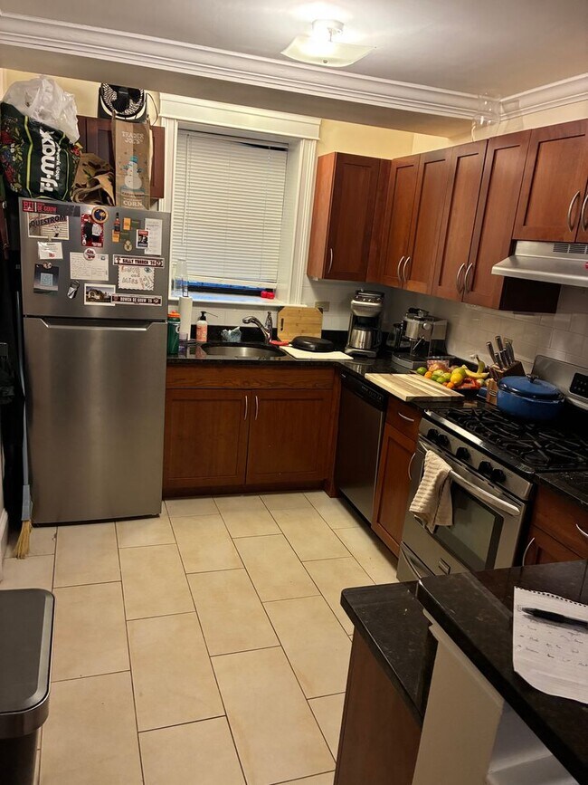 Building Photo - Great Deal on Allston 1bed / 1bath available 2/1/2026