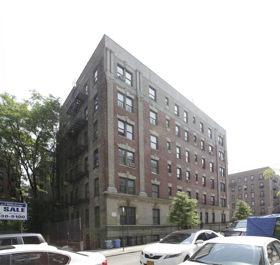 Building Photo - 465 W 157th St