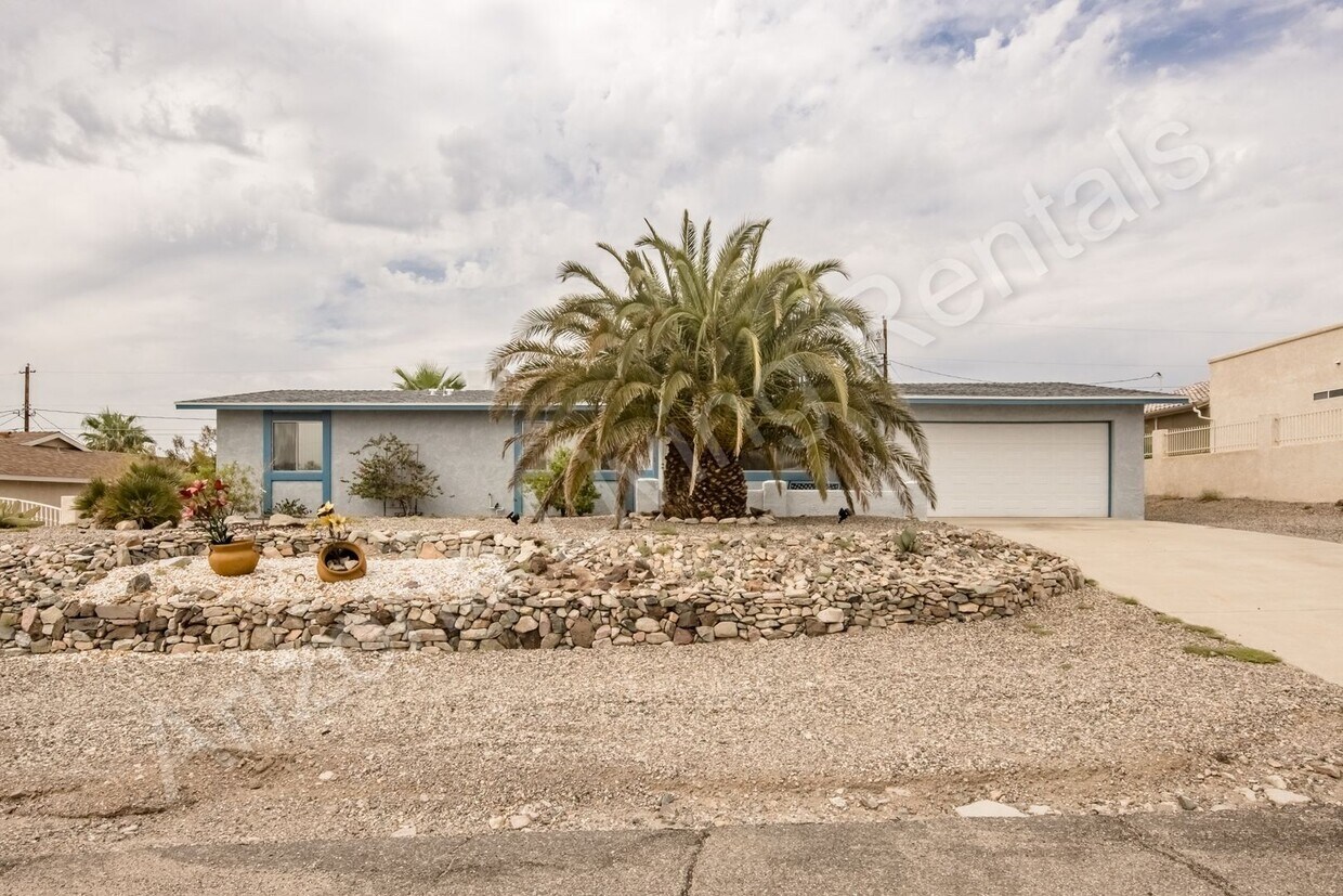Primary Photo - 3 BEDROOM POOL HOME WITH CASITA