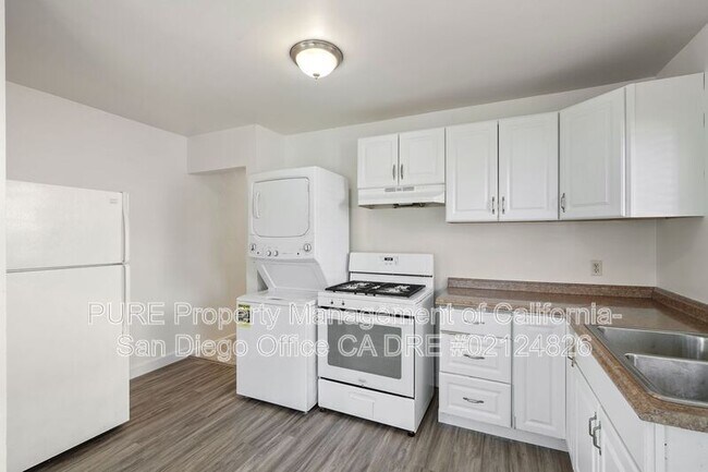 Building Photo - 1316 Iris Ave