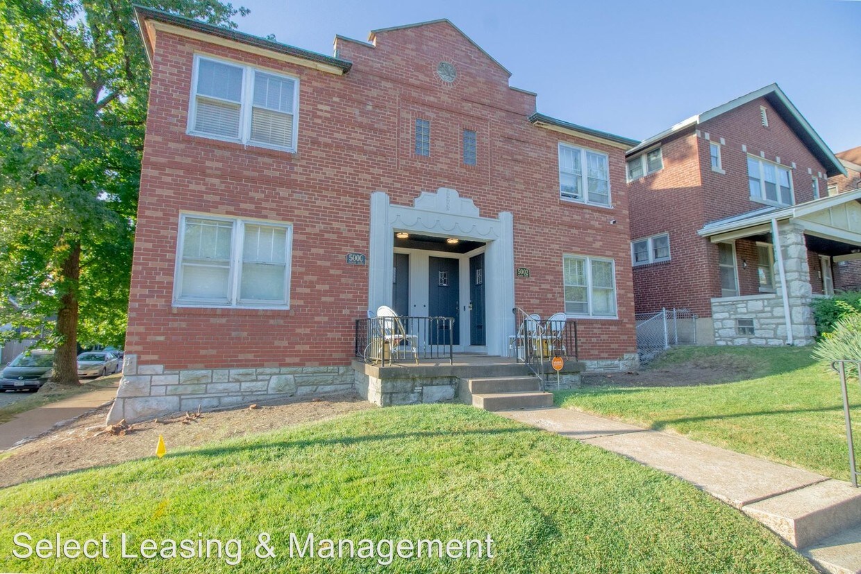 Primary Photo - 5000 Oleatha Ave