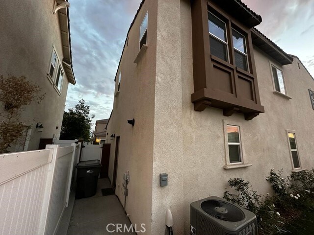 Building Photo - 15945 Osprey Ave