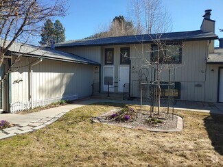 Building Photo - 1815 Burl Ln