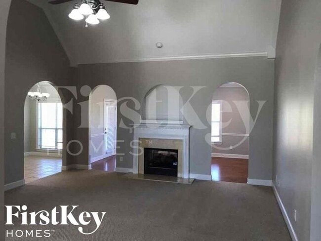 Foto del edificio - 388 Waterford Cove Trail