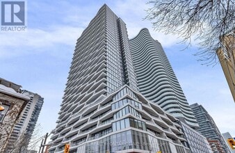 Building Photo - 85 Wood St