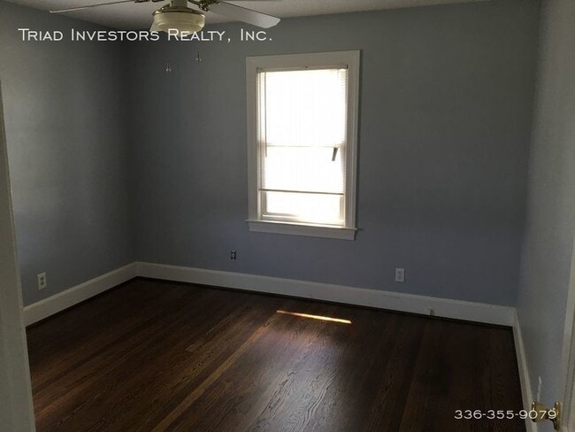 Building Photo - Two bedroom, one bath in Northern Greeensboro