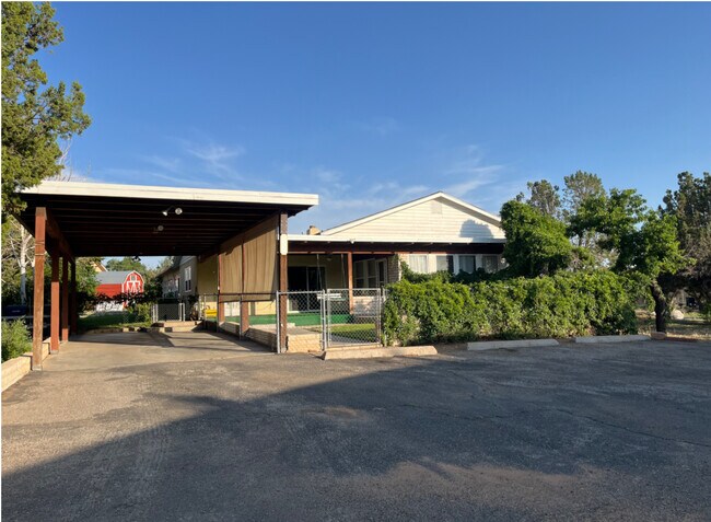 Building Photo - 3622 Rodeo Ln