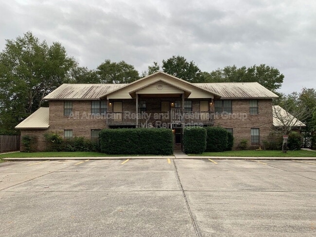 Building Photo - 112 Bayou View Dr