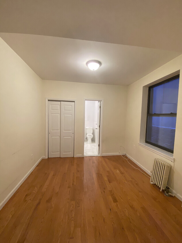 Foto principal - 231 E 58th St