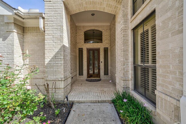 Building Photo - 17 Watermill Pl