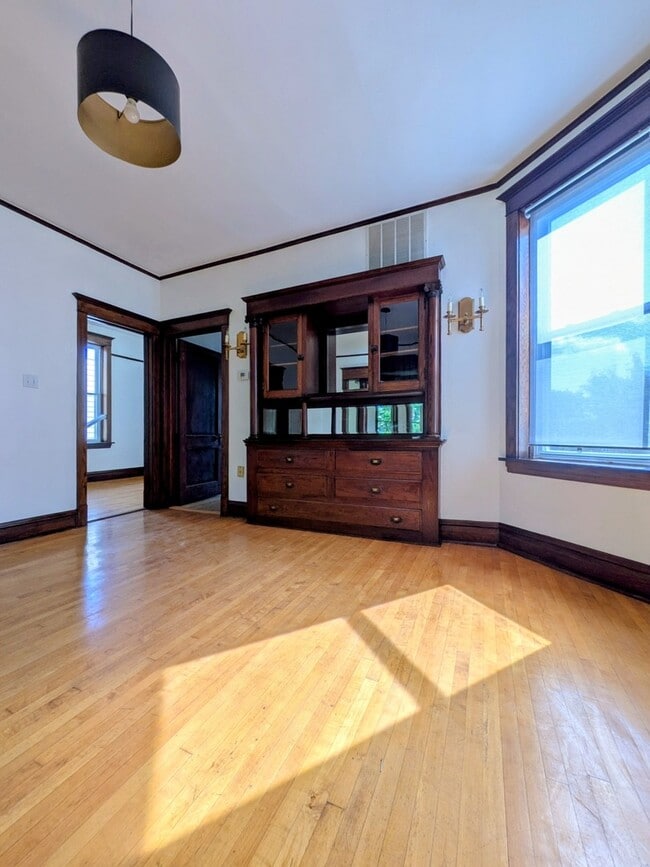 Foto del edificio - 2637 N Central Park Ave