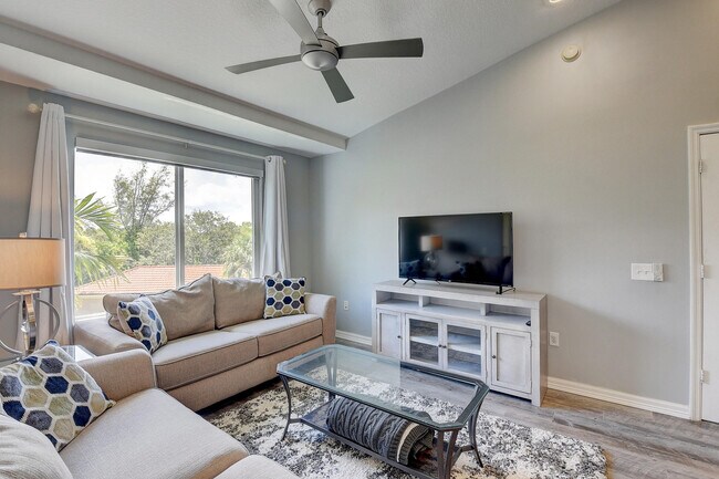 Foto del edificio - 1223 Villa Cir