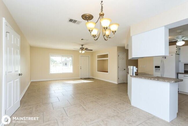Foto del edificio - 3370 Pan American Blvd, North Port, FL 34287