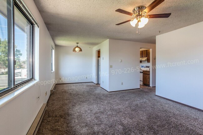 Building Photo - 102 Glenda Dr