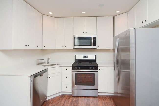 Foto del edificio - 3940 N Pulaski Rd