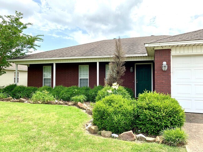 Building Photo - 5611 Prospect Rd. - For RENT!