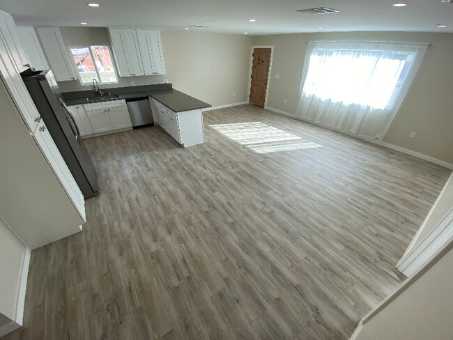 Foto del edificio - 3240 Andrita St