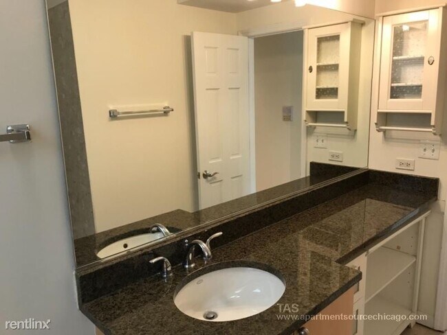 Foto del edificio - 7314 N Honore St