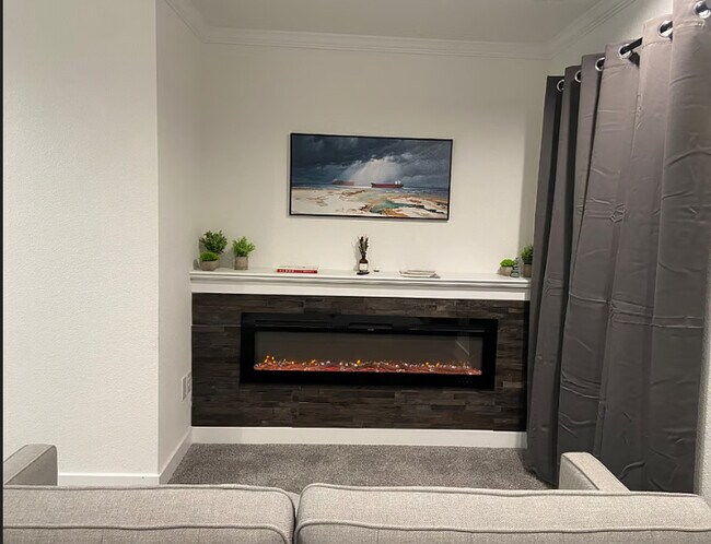 Foto del edificio - Fully furnished, new construction 4bed/3.5 bath house