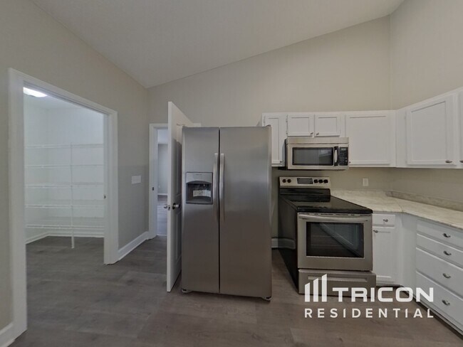 Foto del edificio - 5 Cambridge Oaks Ct