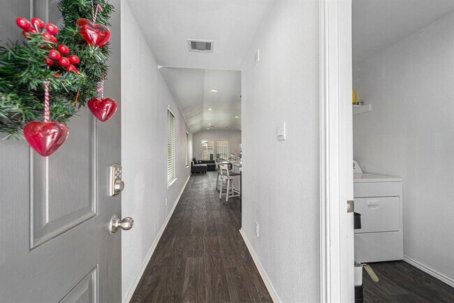 Building Photo - 22435 Forest Gorge Ln