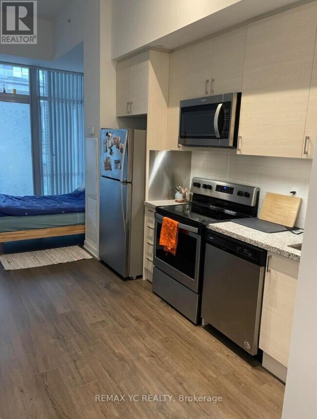 Photo du bâtiment - 621 Sheppard Ave E