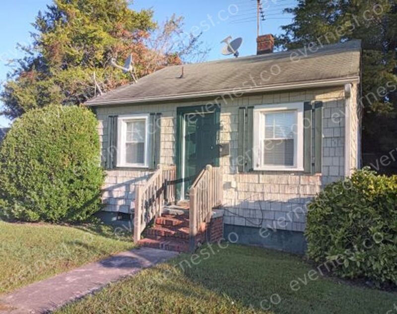 Foto principal - 118 Penniman Rd