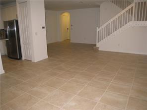 Building Photo - 9586 Town Parc Cir S