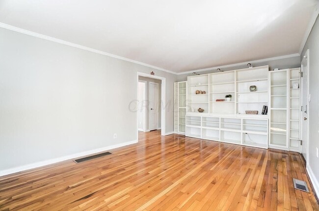 Building Photo - 117 Sharon Springs Dr