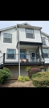 Building Photo - 503 NE San Rafael St