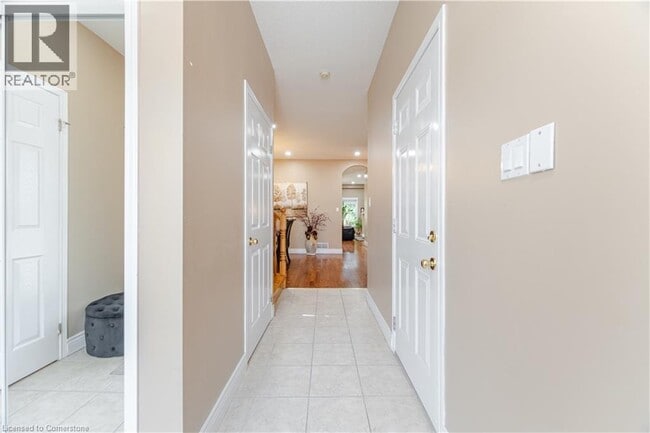 Building Photo - 35 Pantano Dr