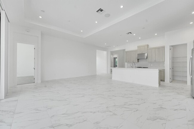 Photo - 13908 Vivant Dr House