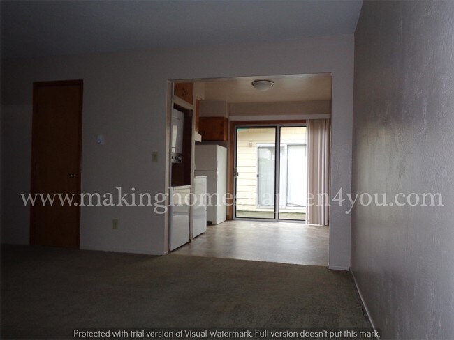 Building Photo - 1072 Clearview Ave NE
