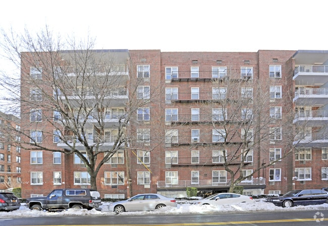 Building Photo - Murray Hill