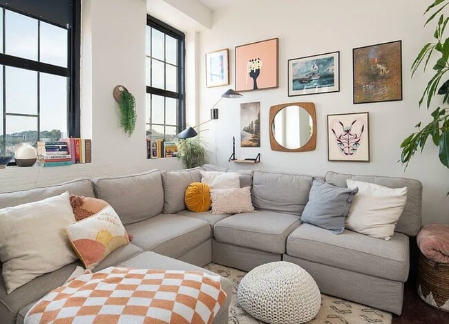 Photo - 116 S Gay St Apartment