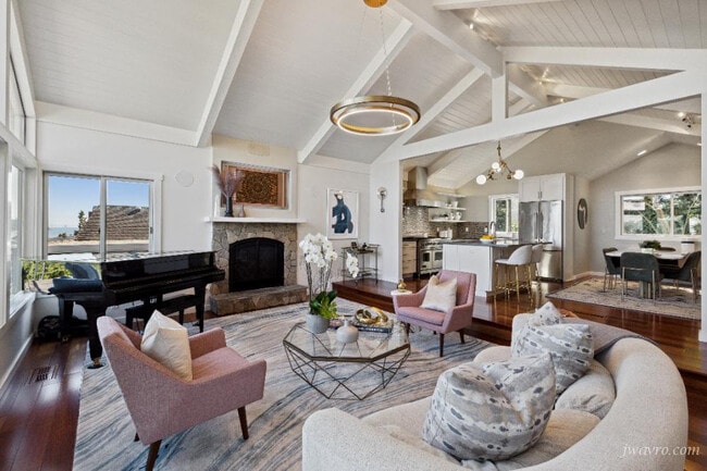 Foto del edificio - 136 Reed Blvd