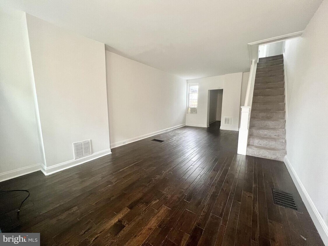 Primary Photo - 3115 Janney St