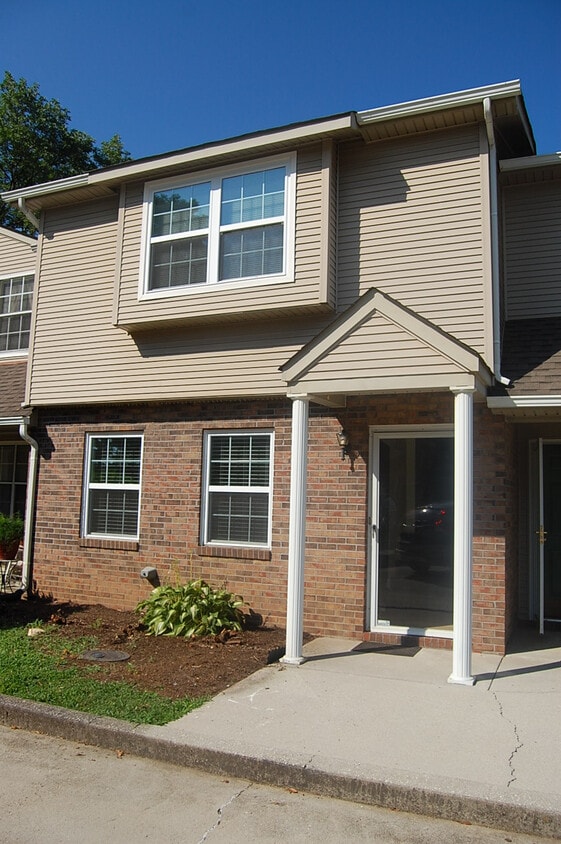Primary Photo - 113 Templeton Rd
