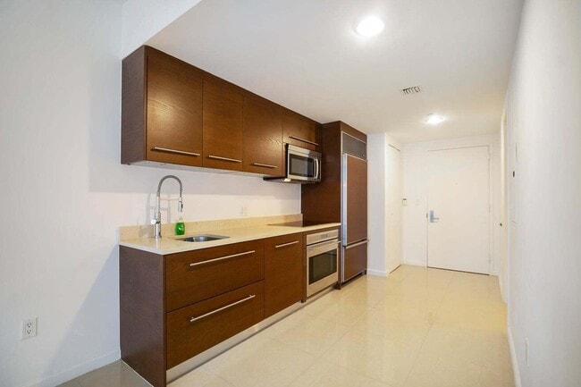 Foto del edificio - 495 Brickell Ave