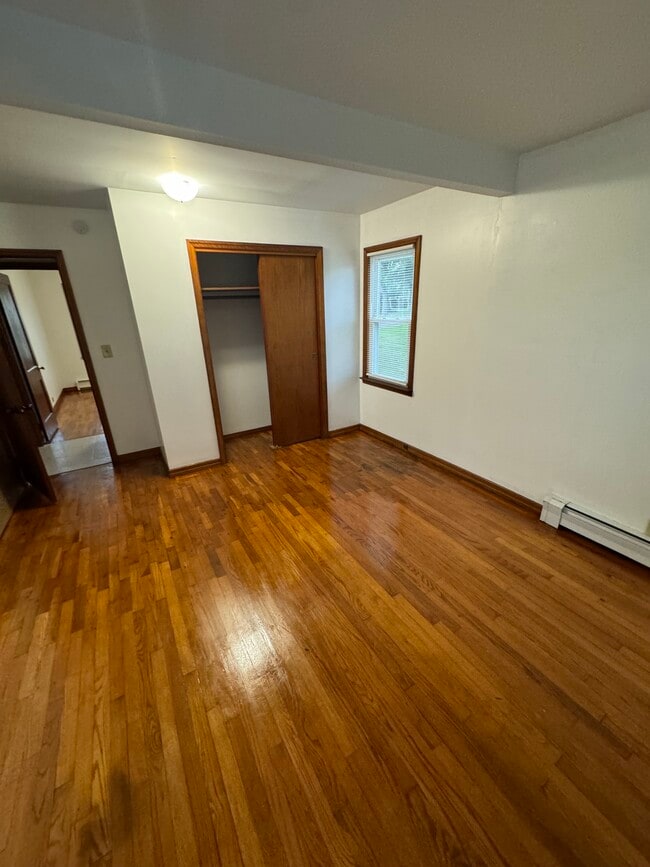 Building Photo - 707 Jackson St