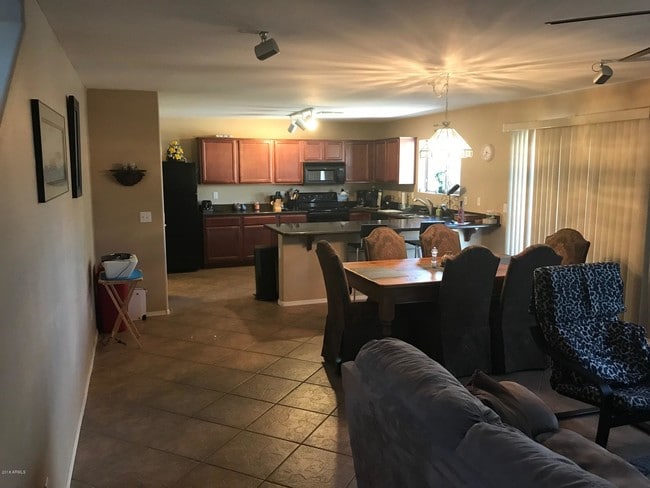 Building Photo - 45022 Bahia Dr