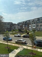 Building Photo - 10840 Cedar Ave