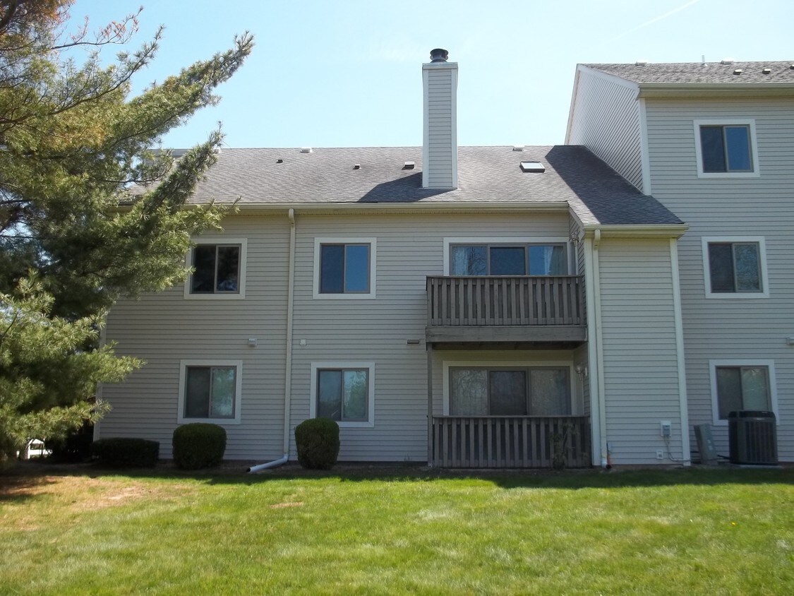 1920 Aspen Dr, Princeton Meadows, NJ 08536 Condo for Rent in
