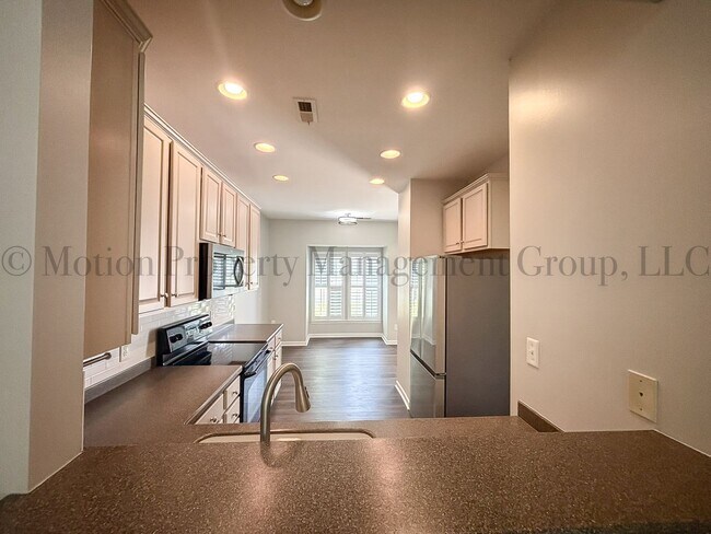 Foto del edificio - 9535 Shumacher Ave NW