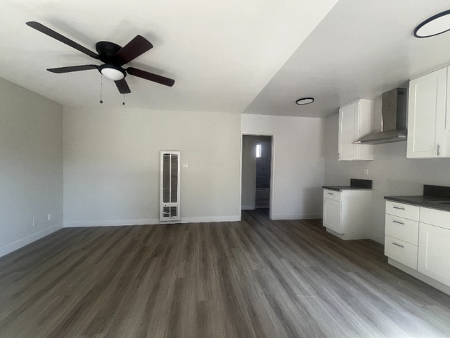 Photo - 1814 W 22nd St Apartment