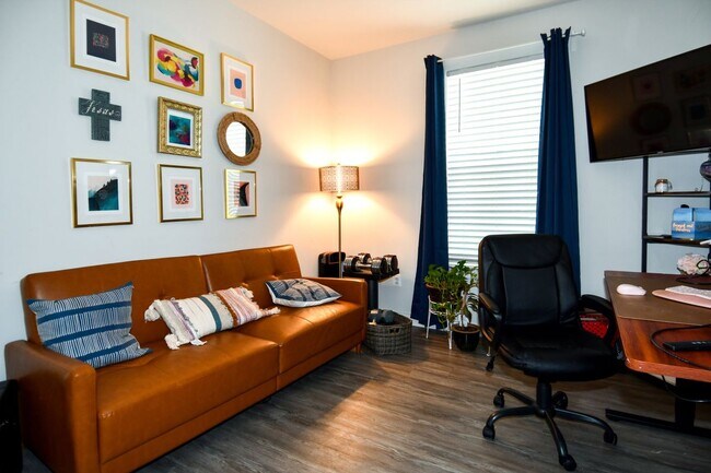 Foto del edificio - 1412 Becknel Ave