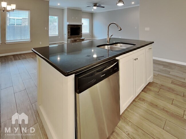 Foto del edificio - 12924 Firerock Cir