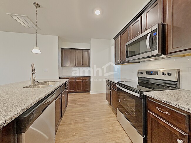 Building Photo - 427 Catawba St