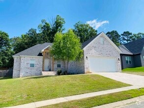 Building Photo - 5104 Peace Ln